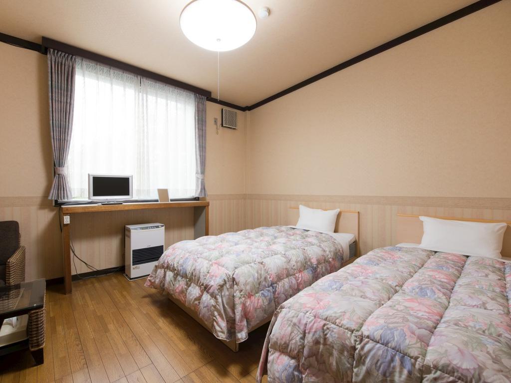 Yatsugatake Izumiso Hotel Hokuto  Zewnętrze zdjęcie